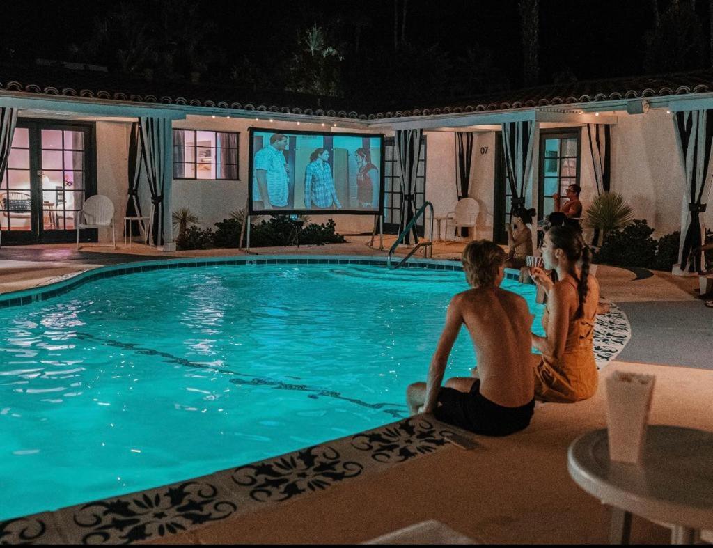 Natural Palm Springs Escape Poolside Plus Downtown Hotell Exteriör bild