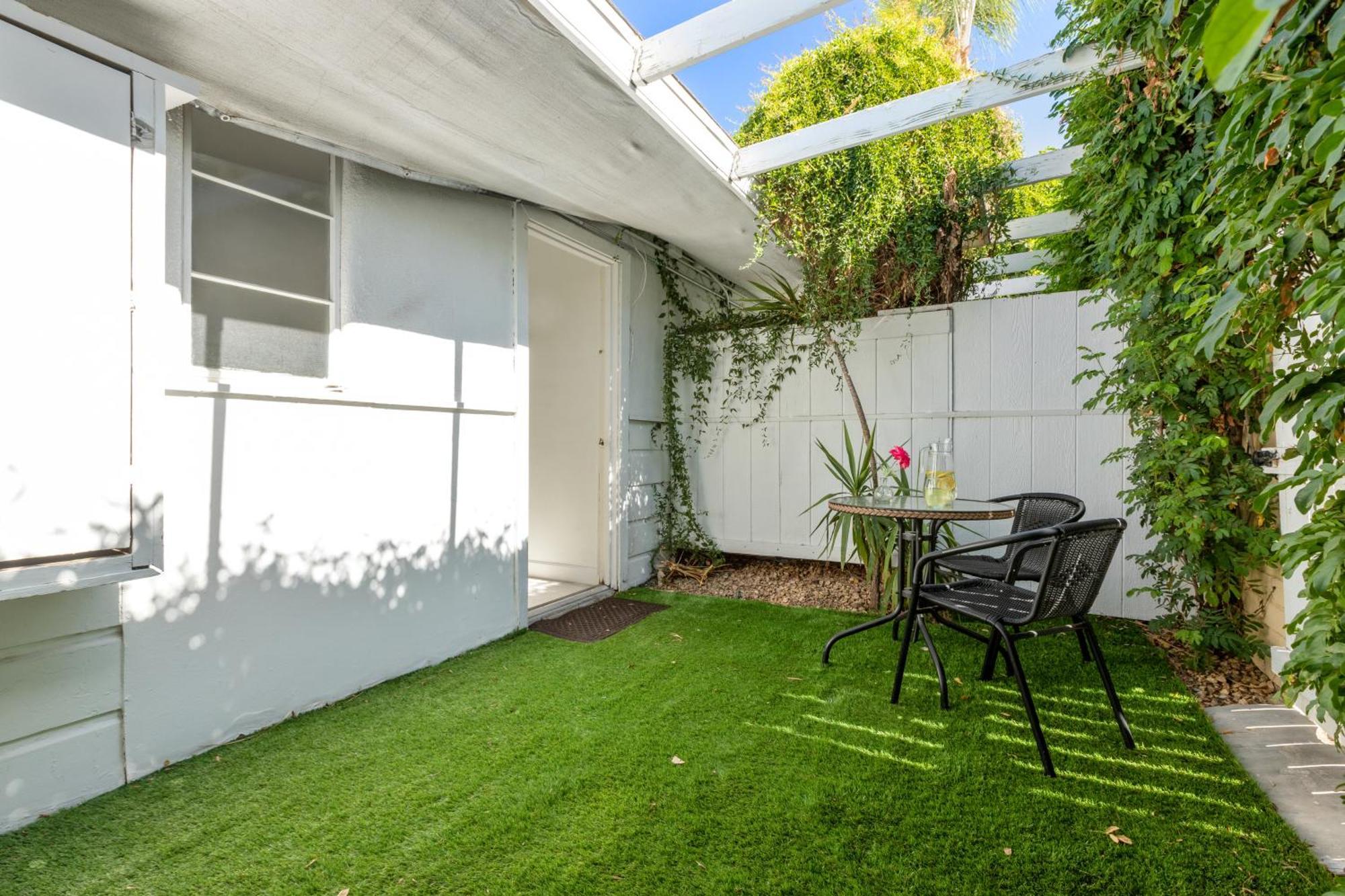 Natural Palm Springs Escape Poolside Plus Downtown Hotell Exteriör bild